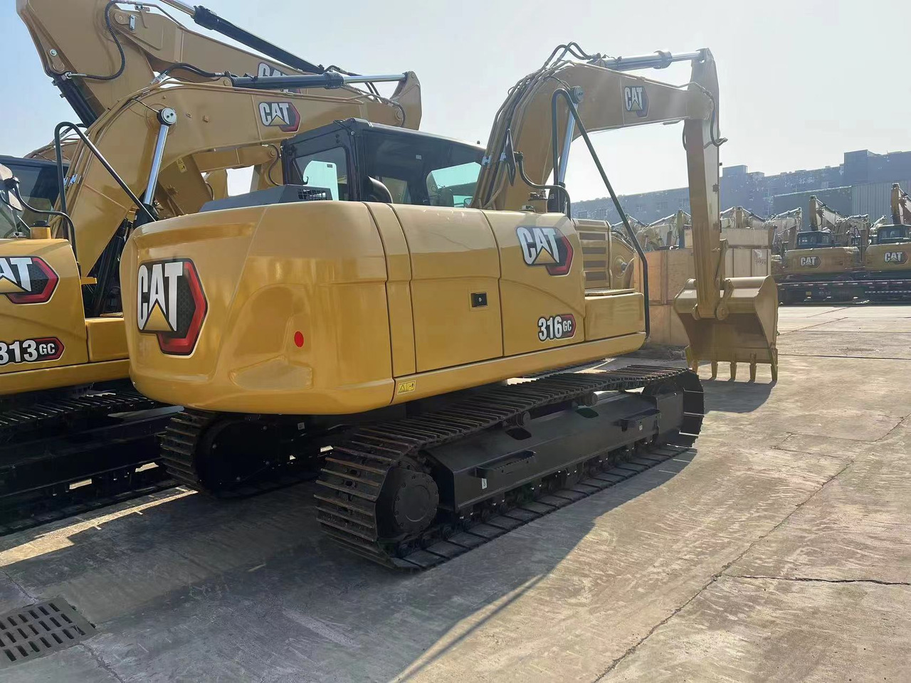 CATERPILLAR 316GC - Pelle sur chenille: photos 1 CATERPILLAR 316GC - Pelle sur chenille: photos 1