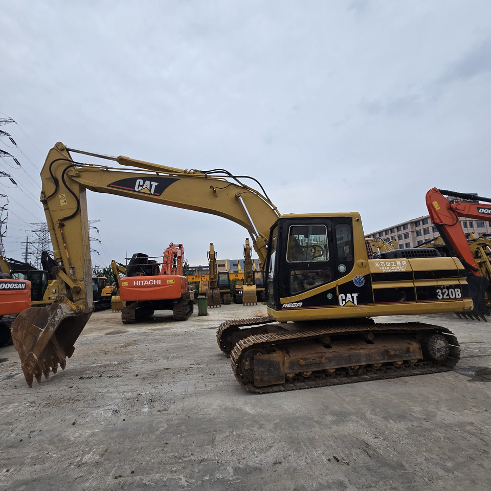 CATERPILLAR 320B - Pelle sur chenille: photos 1 CATERPILLAR 320B - Pelle sur chenille: photos 1