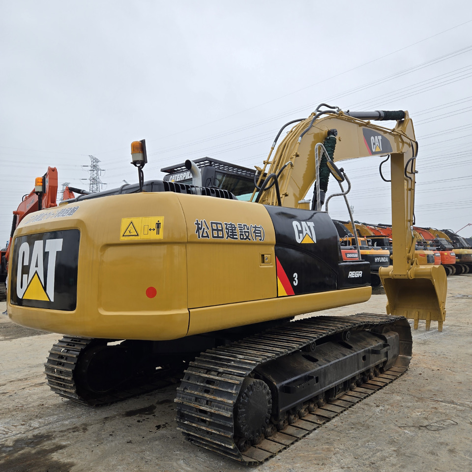 CATERPILLAR 320D - Pelle sur chenille: photos 4 CATERPILLAR 320D - Pelle sur chenille: photos 4