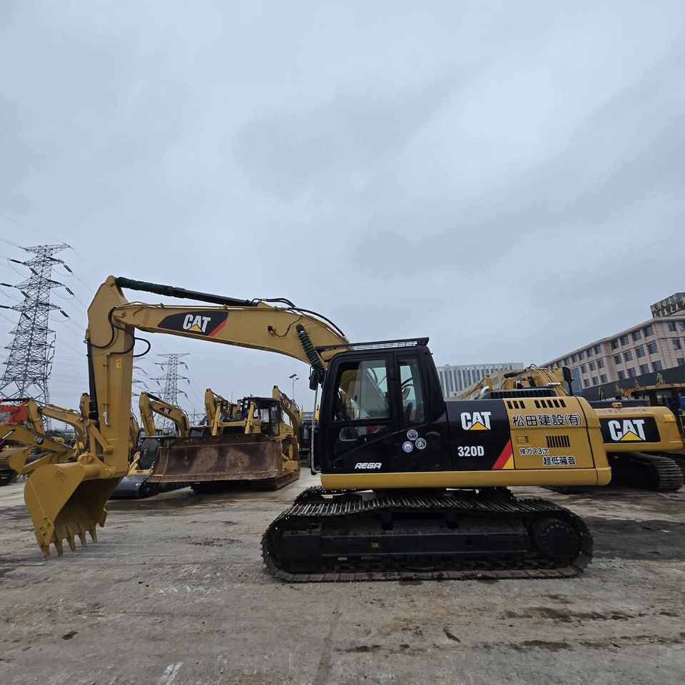 CATERPILLAR 320D - Pelle sur chenille: photos 1 CATERPILLAR 320D - Pelle sur chenille: photos 1
