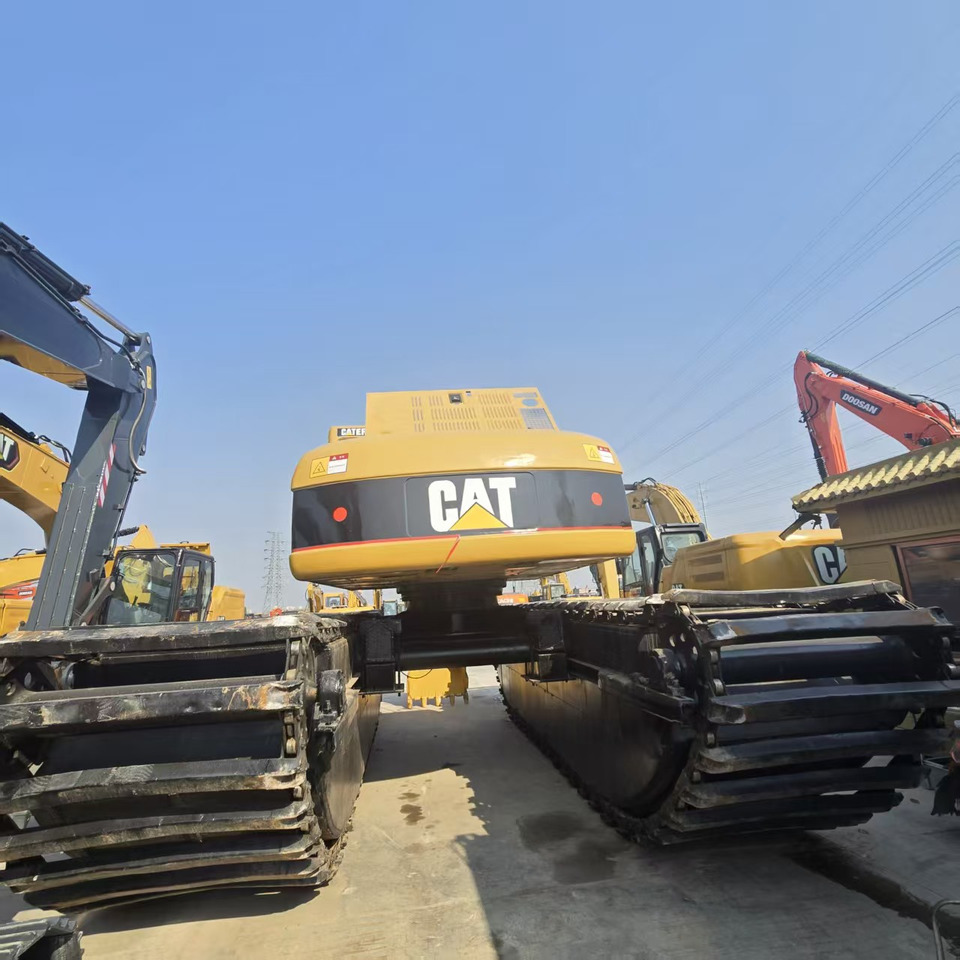 CATERPILLAR 320DL - Excavatrice amphibie: photos 5 CATERPILLAR 320DL - Excavatrice amphibie: photos 5