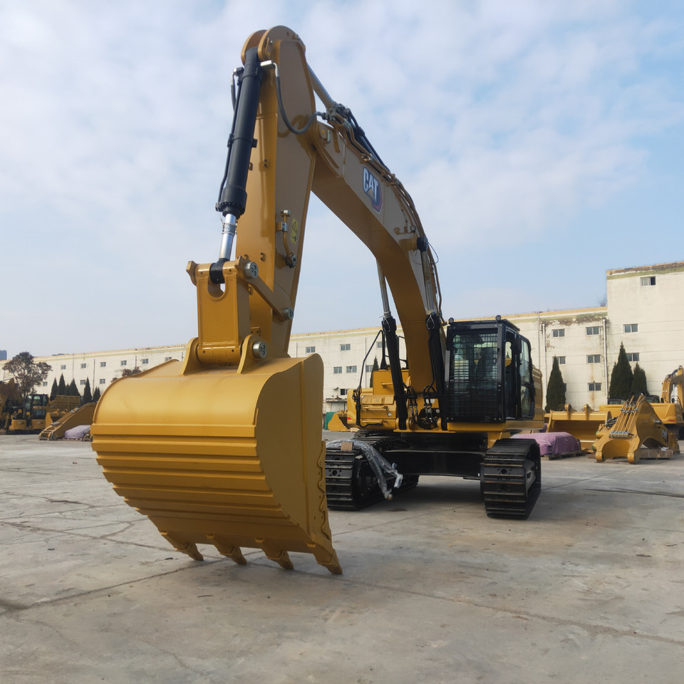CATERPILLAR 350 - Pelle sur chenille: photos 2 CATERPILLAR 350 - Pelle sur chenille: photos 2