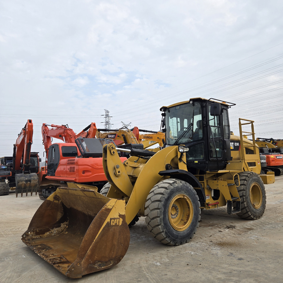 CATERPILLAR 924K - Pelle sur pneus: photos 2 CATERPILLAR 924K - Pelle sur pneus: photos 2