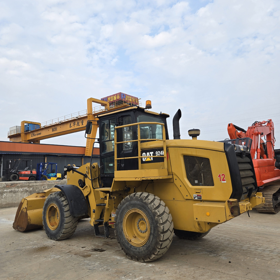 CATERPILLAR 924K - Pelle sur pneus: photos 4 CATERPILLAR 924K - Pelle sur pneus: photos 4