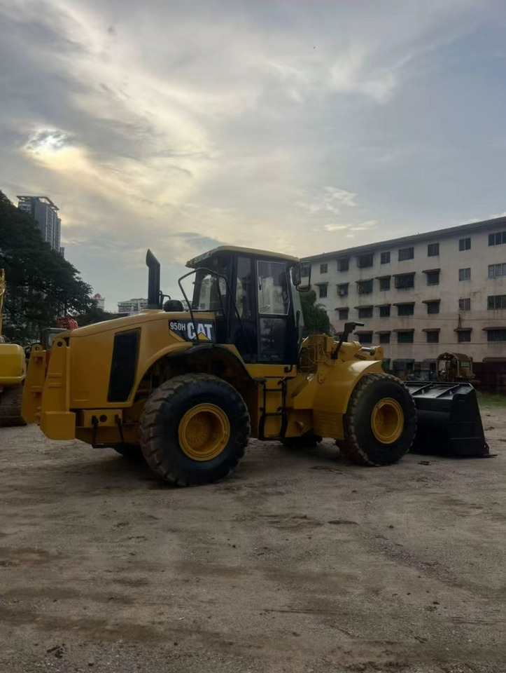 CATERPILLAR 950H - Chargeuse sur pneus: photos 4 CATERPILLAR 950H - Chargeuse sur pneus: photos 4