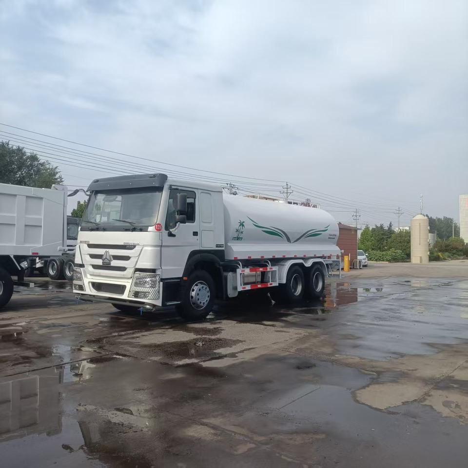 Howo 20 cubic meter sprinkler - Camion: photos 1 Howo 20 cubic meter sprinkler - Camion: photos 1