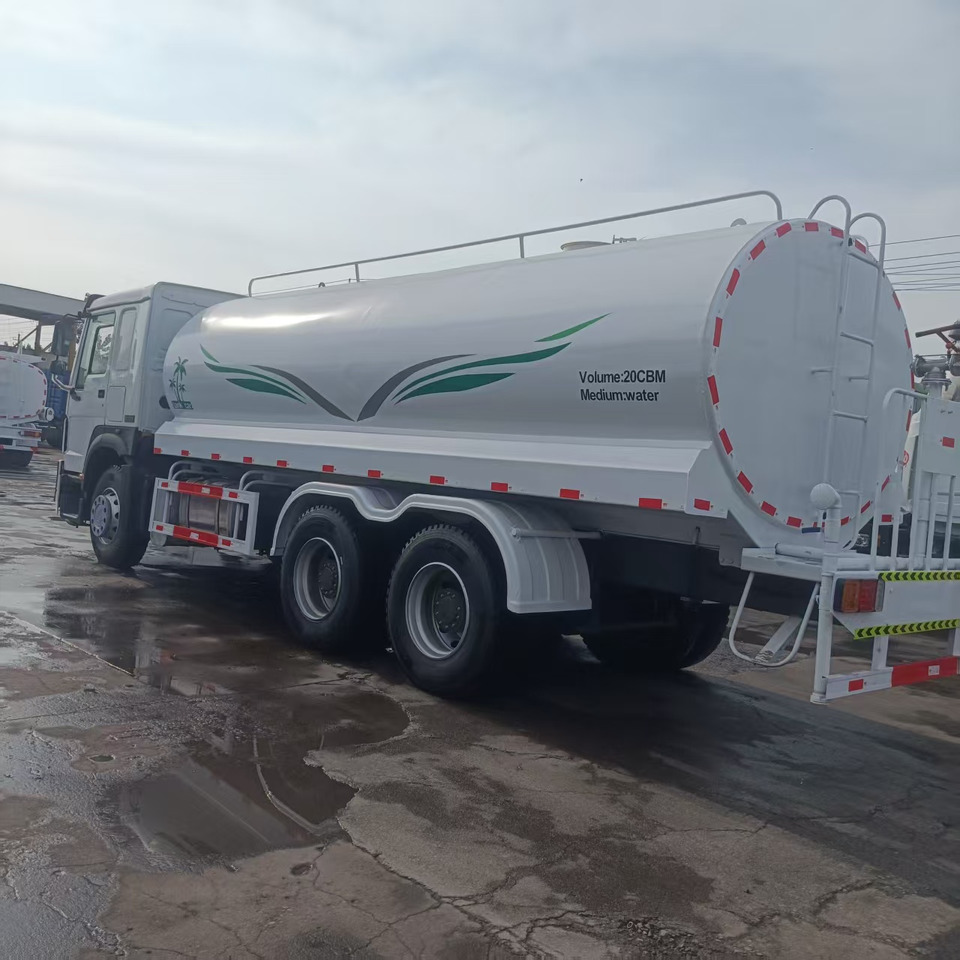 Howo 20 cubic meter sprinkler - Camion: photos 5 Howo 20 cubic meter sprinkler - Camion: photos 5