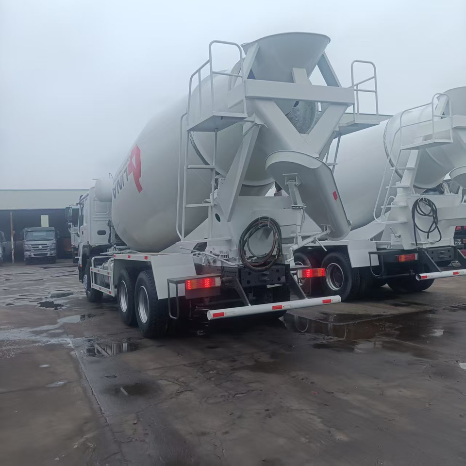 SINOTRUK HOWO - Camion: photos 2 SINOTRUK HOWO - Camion: photos 2