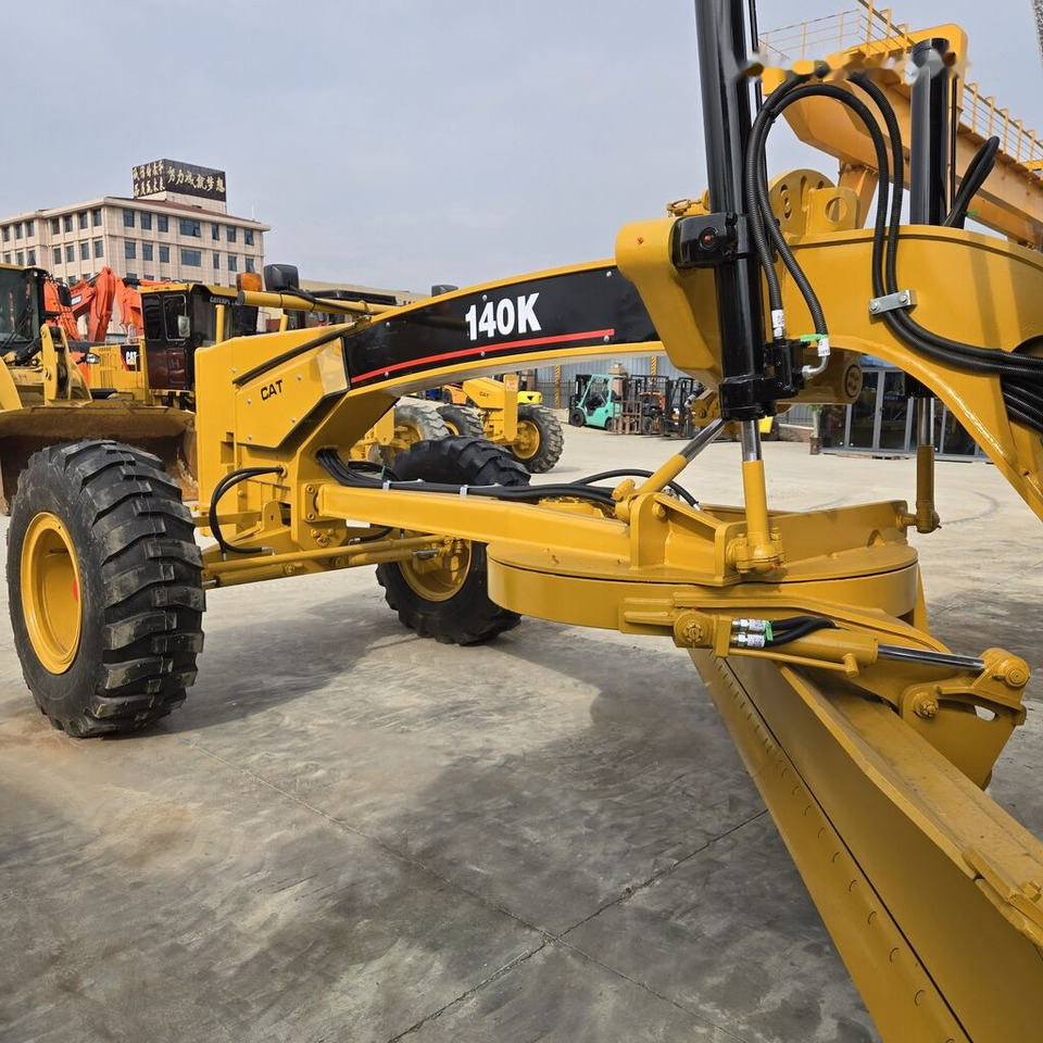 Caterpillar 140K - Niveleuse: photos 5 Caterpillar 140K - Niveleuse: photos 5