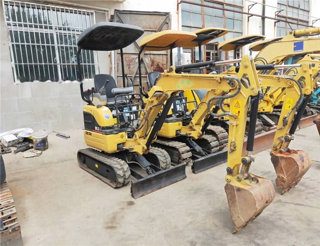 Caterpillar 301.5 CR - Mini pelle: photos 2 Caterpillar 301.5 CR - Mini pelle: photos 2
