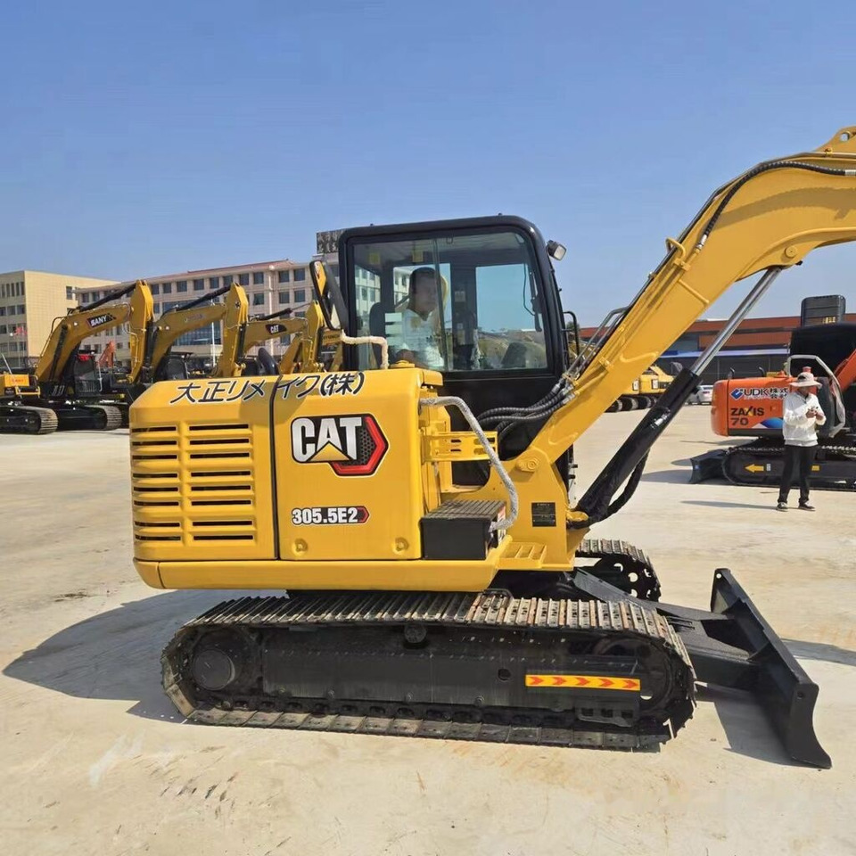Caterpillar 305.5E2 - Mini pelle: photos 1 Caterpillar 305.5E2 - Mini pelle: photos 1