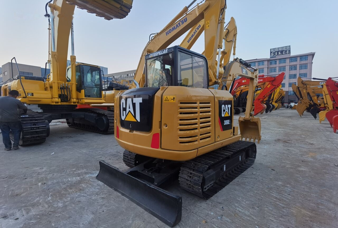 Caterpillar 306E2 - Mini pelle: photos 3 Caterpillar 306E2 - Mini pelle: photos 3