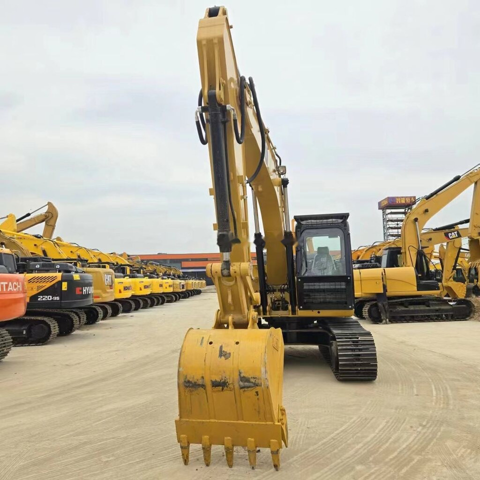 Caterpillar 315D2GC - Pelle sur chenille: photos 3 Caterpillar 315D2GC - Pelle sur chenille: photos 3