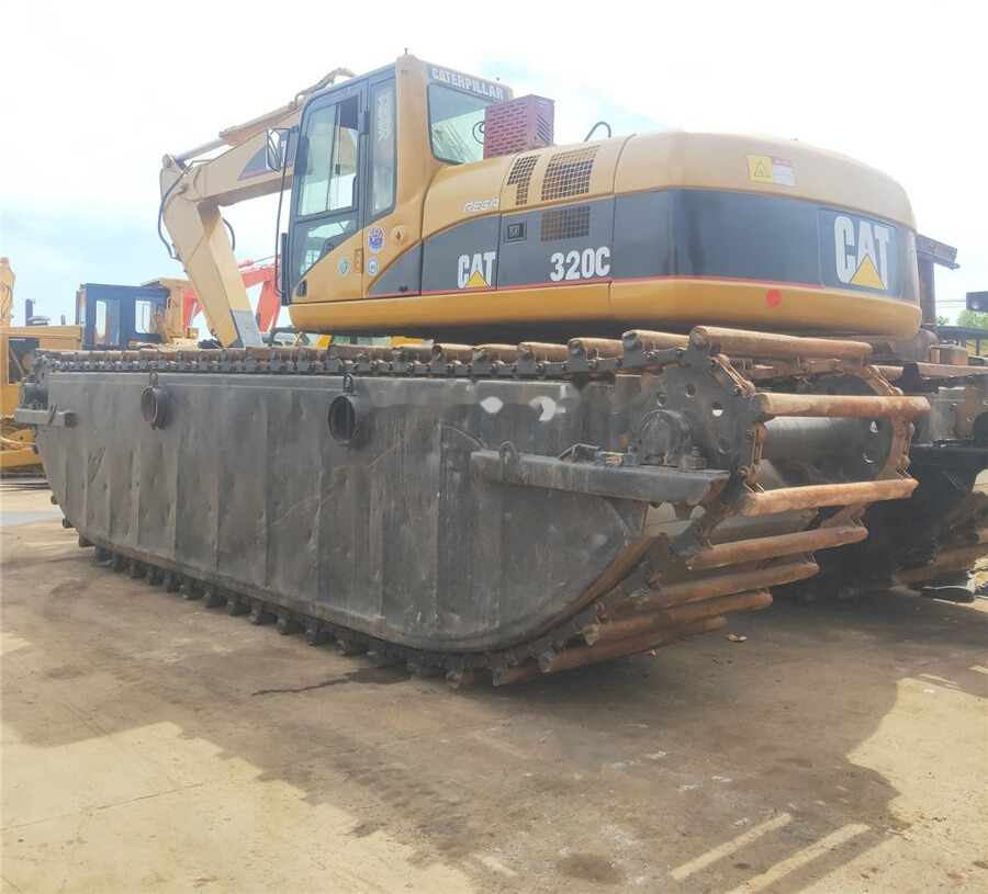Caterpillar 320C - Excavatrice amphibie: photos 4 Caterpillar 320C - Excavatrice amphibie: photos 4