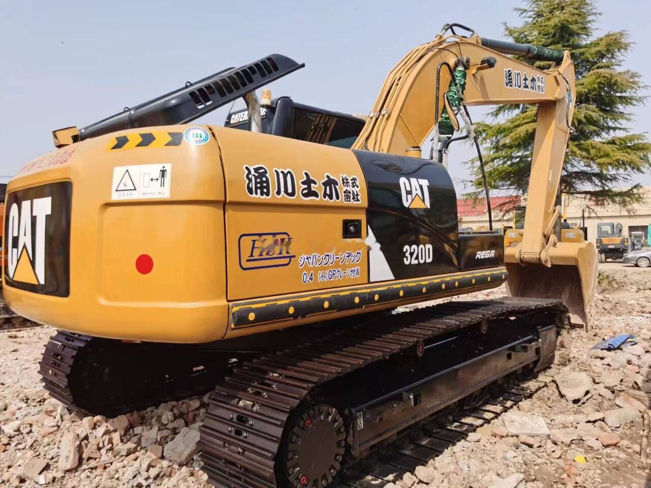 Caterpillar 320D - Pelle sur chenille: photos 4 Caterpillar 320D - Pelle sur chenille: photos 4