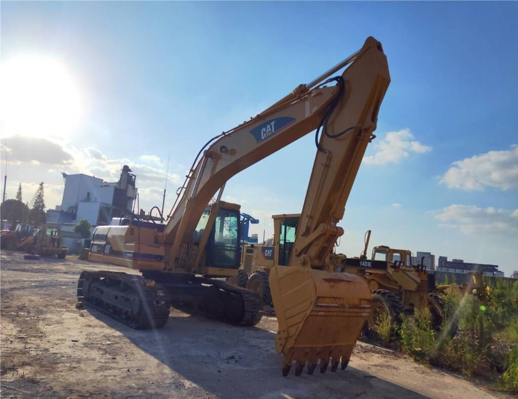 Caterpillar 325 BL - Pelle sur chenille: photos 3 Caterpillar 325 BL - Pelle sur chenille: photos 3