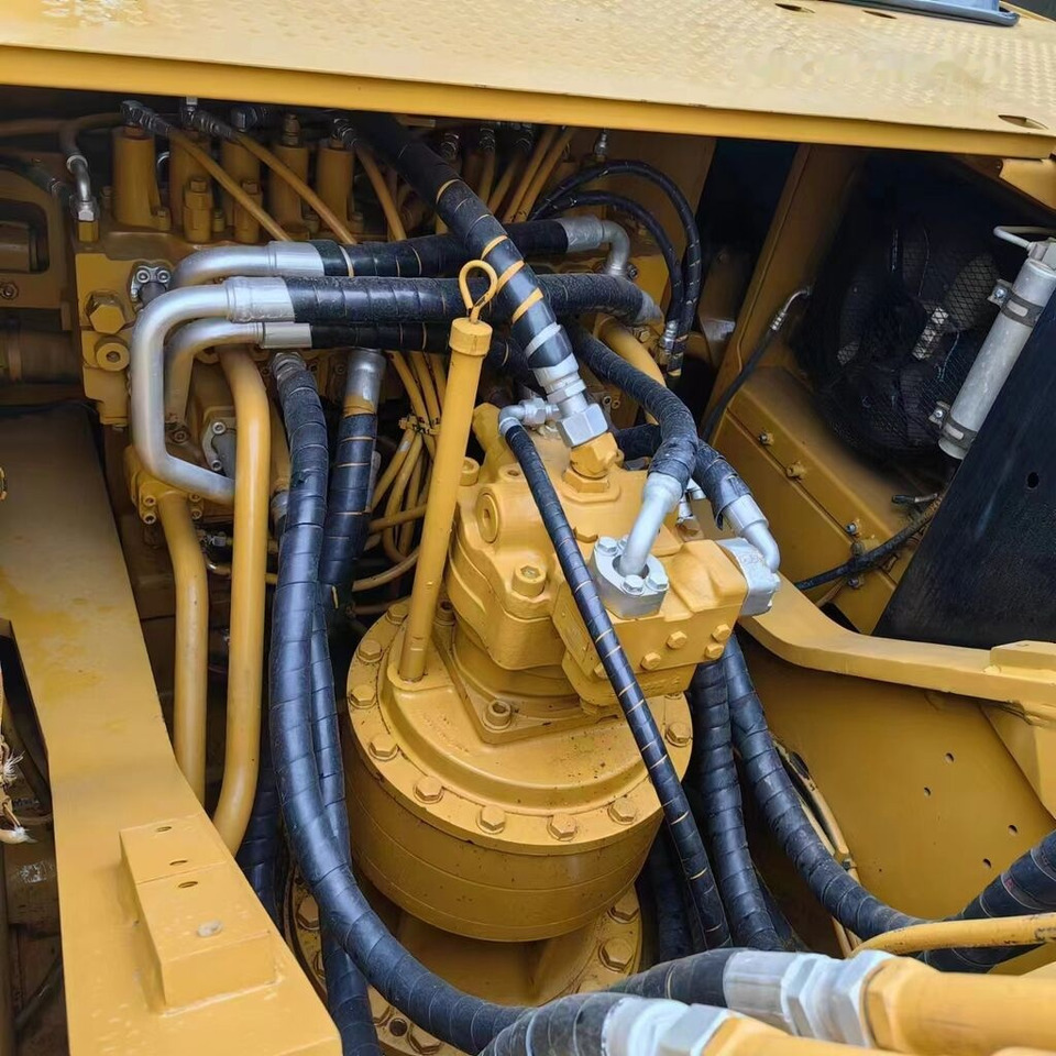 Caterpillar 330D2L - Pelle sur chenille: photos 3 Caterpillar 330D2L - Pelle sur chenille: photos 3