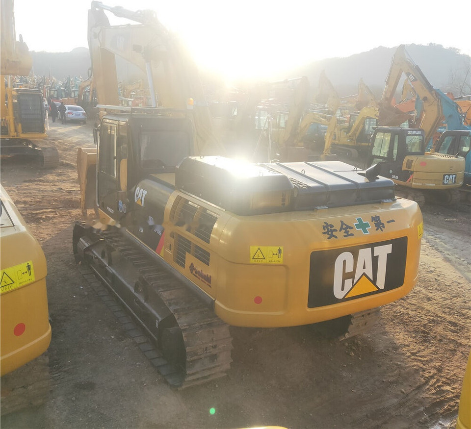 Caterpillar 340D2 - Pelle sur chenille: photos 4 Caterpillar 340D2 - Pelle sur chenille: photos 4