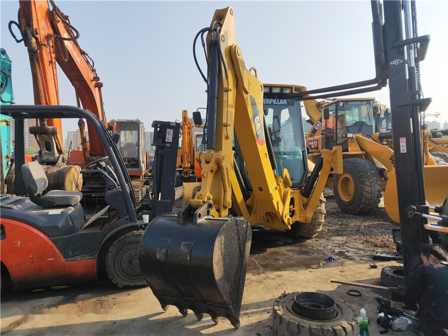 Caterpillar 416E - Tractopelle: photos 3 Caterpillar 416E - Tractopelle: photos 3