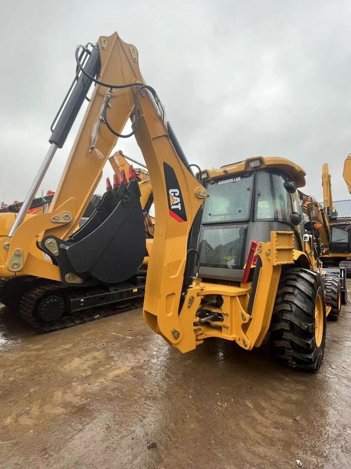 Caterpillar 430F - Tractopelle: photos 4 Caterpillar 430F - Tractopelle: photos 4