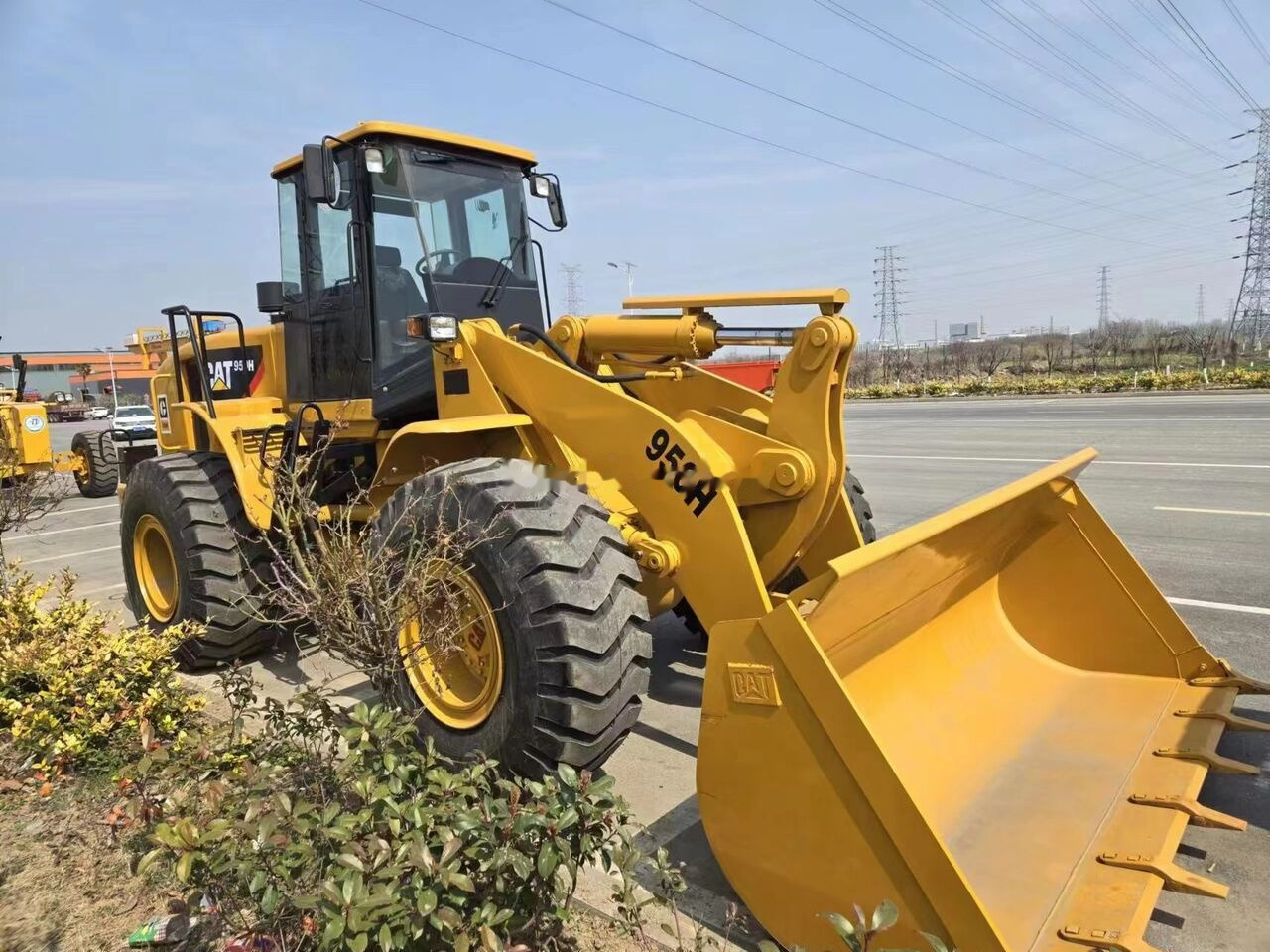 Caterpillar 950H - Chargeuse sur pneus: photos 1 Caterpillar 950H - Chargeuse sur pneus: photos 1