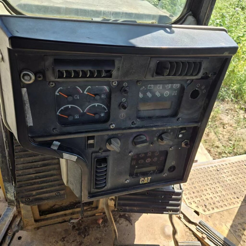 Caterpillar D6R - Bulldozer: photos 4 Caterpillar D6R - Bulldozer: photos 4