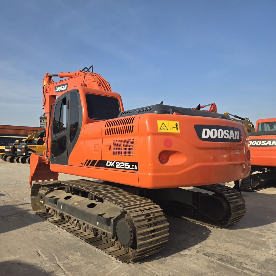 DOOSAN DX225LCA - Pelle sur chenille: photos 4 DOOSAN DX225LCA - Pelle sur chenille: photos 4