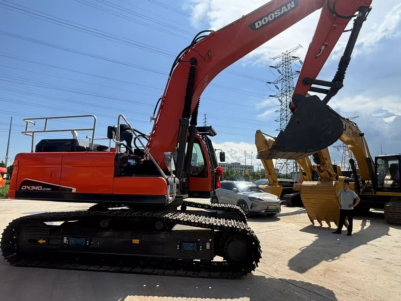 DOOSAN DX340LC-9C - Pelle sur chenille: photos 3 DOOSAN DX340LC-9C - Pelle sur chenille: photos 3