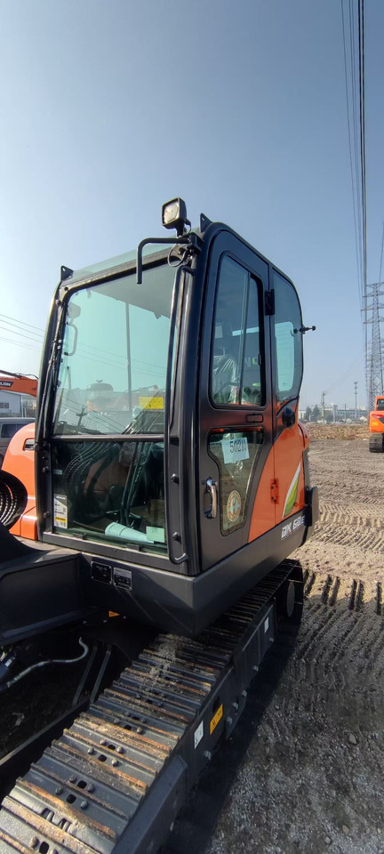 DOOSAN DX60E - Mini pelle: photos 3 DOOSAN DX60E - Mini pelle: photos 3
