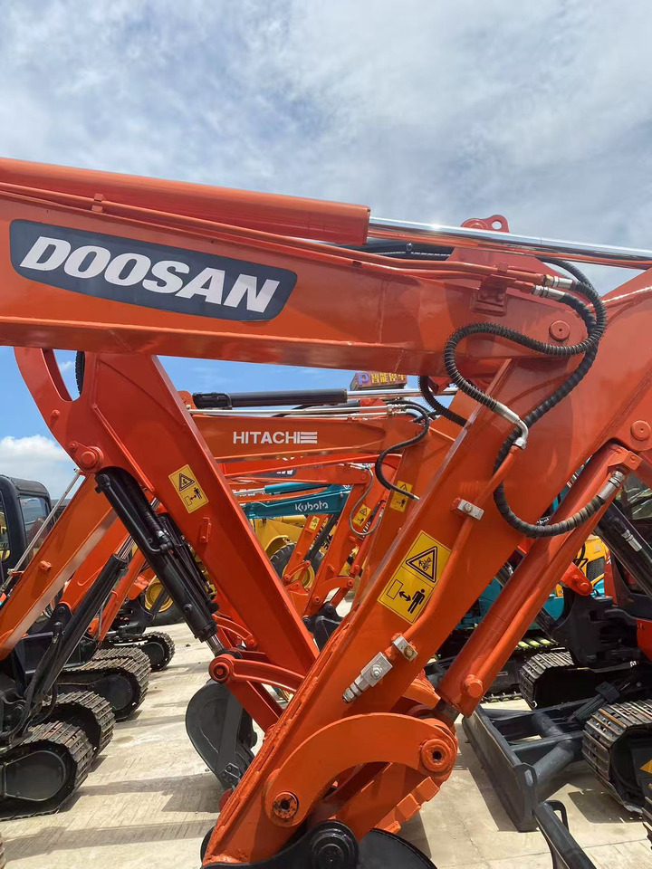 Doosan DH55 - Mini pelle: photos 3 Doosan DH55 - Mini pelle: photos 3