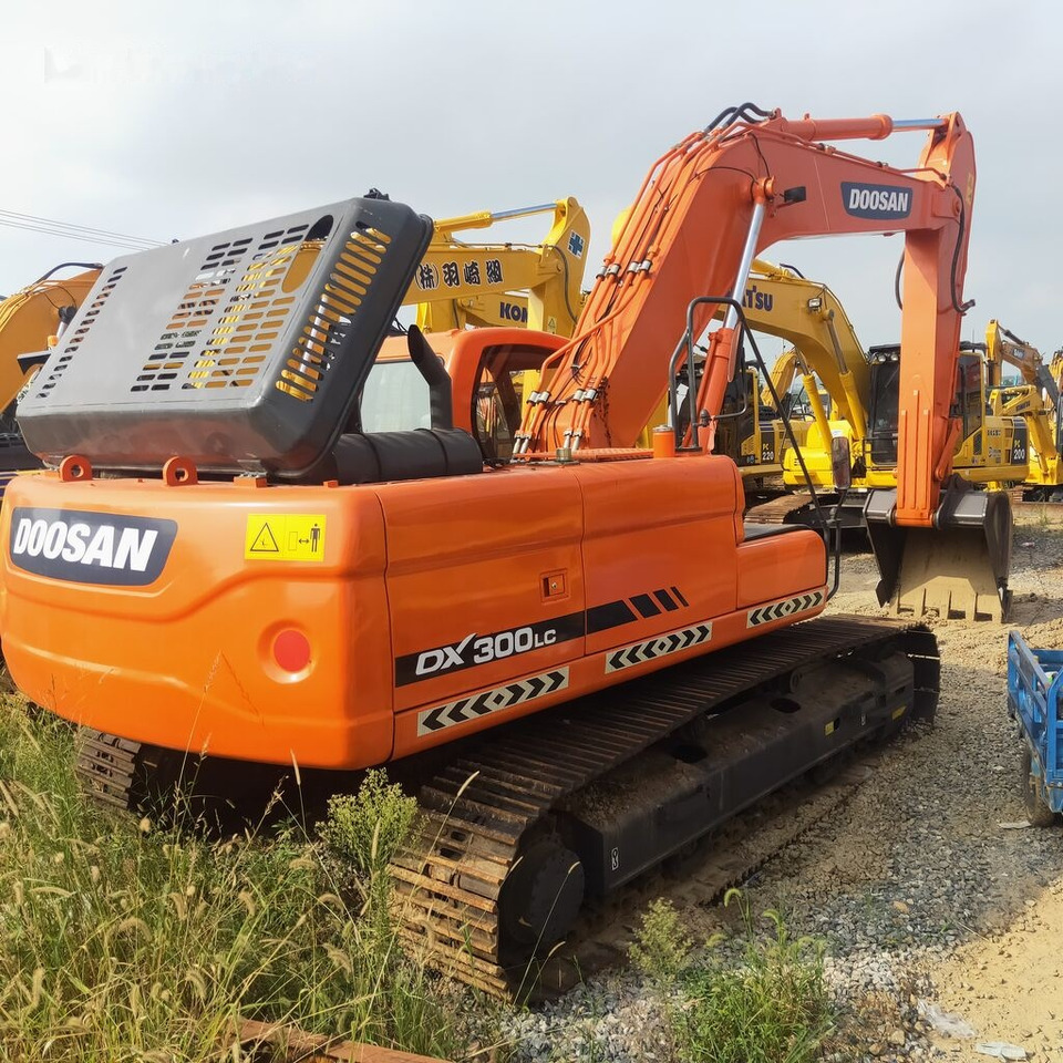 Doosan DX300LC - Pelle sur chenille: photos 2 Doosan DX300LC - Pelle sur chenille: photos 2
