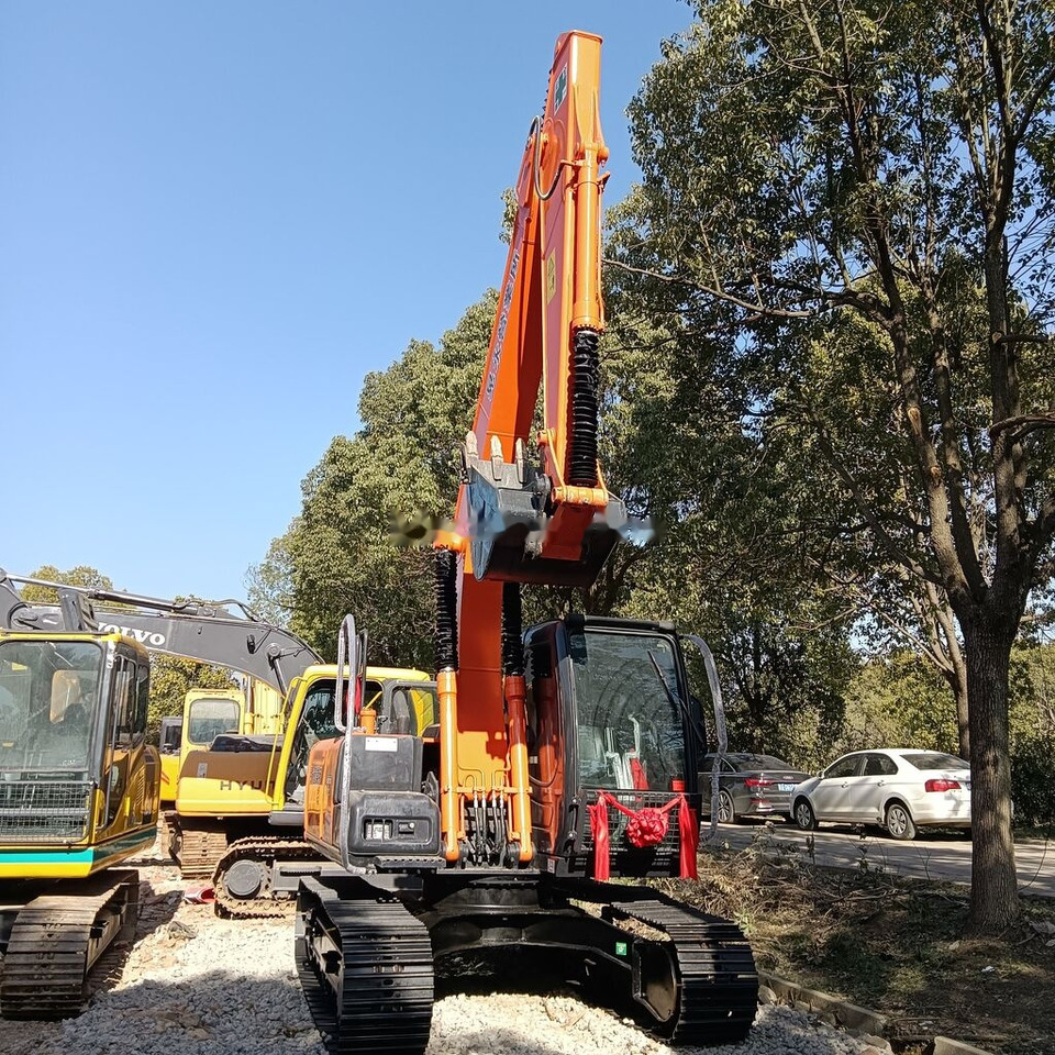 Hitachi ZX120-5A - Pelle sur chenille: photos 4 Hitachi ZX120-5A - Pelle sur chenille: photos 4