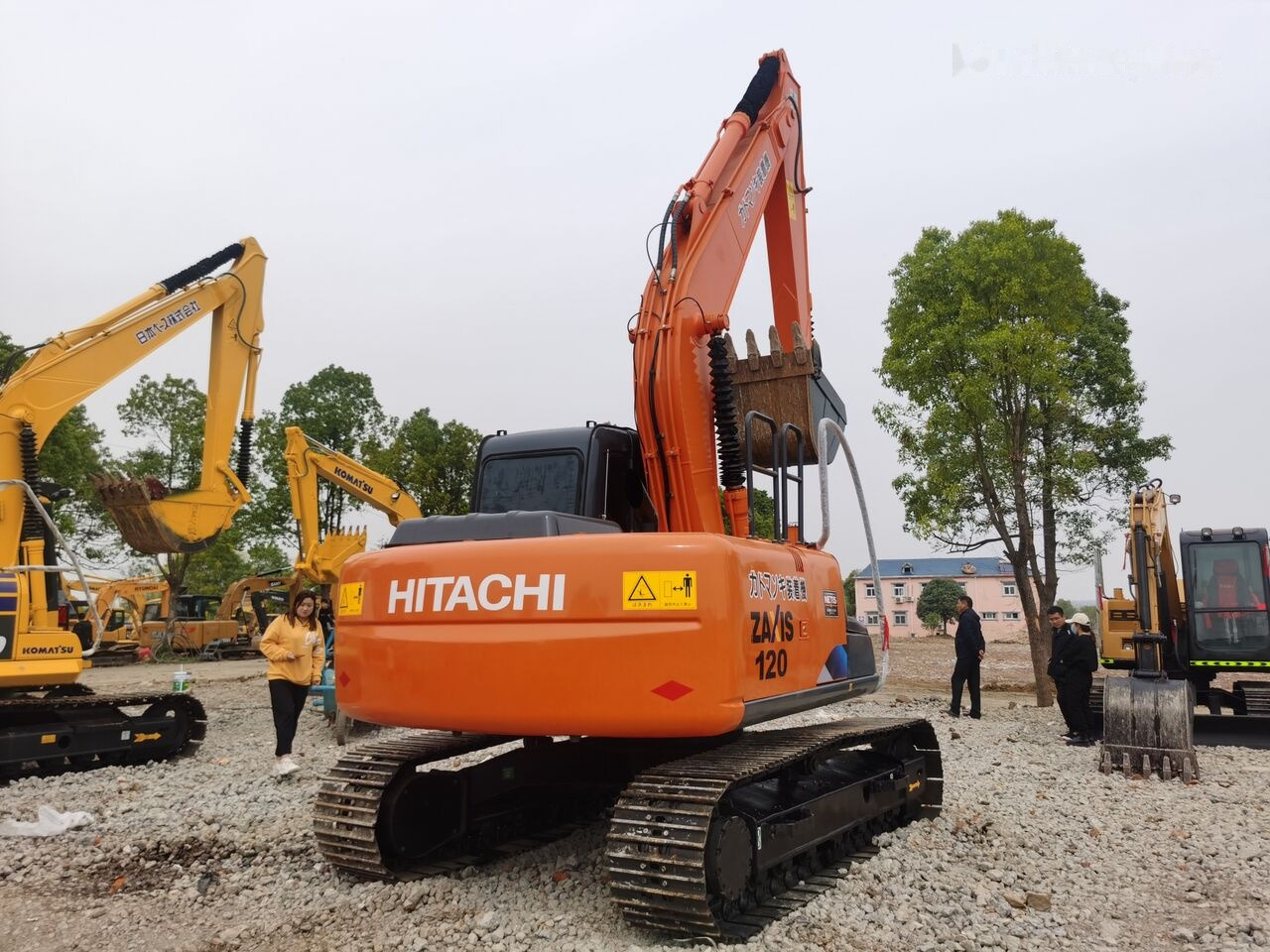 Hitachi ZX120 - Pelle sur chenille: photos 2 Hitachi ZX120 - Pelle sur chenille: photos 2