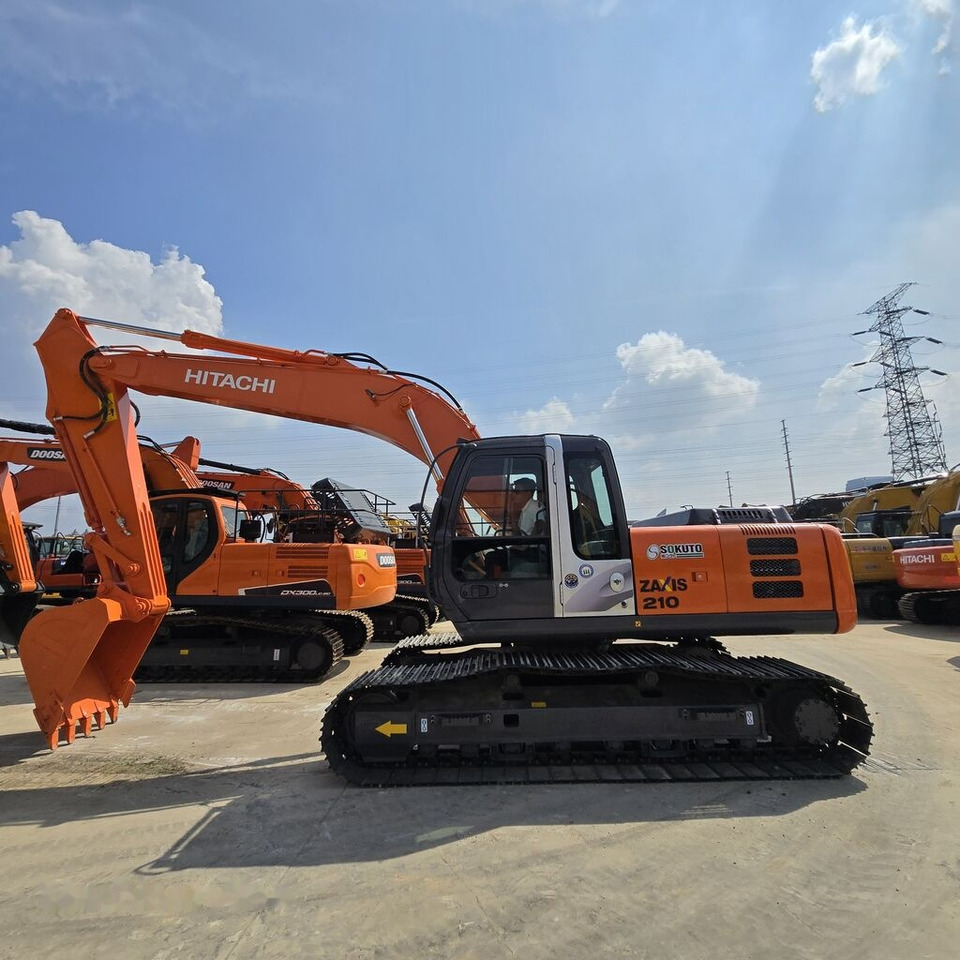 Hitachi ZX210 - Pelle sur chenille: photos 3 Hitachi ZX210 - Pelle sur chenille: photos 3