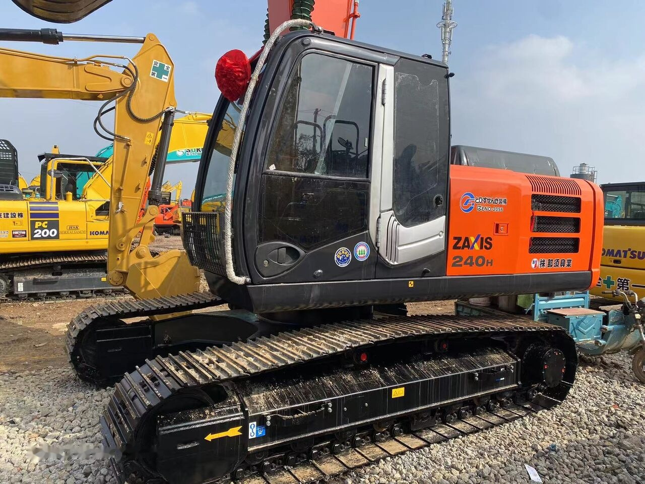 Crédit-bail Hitachi ZX240H Hitachi ZX240H: photos 9