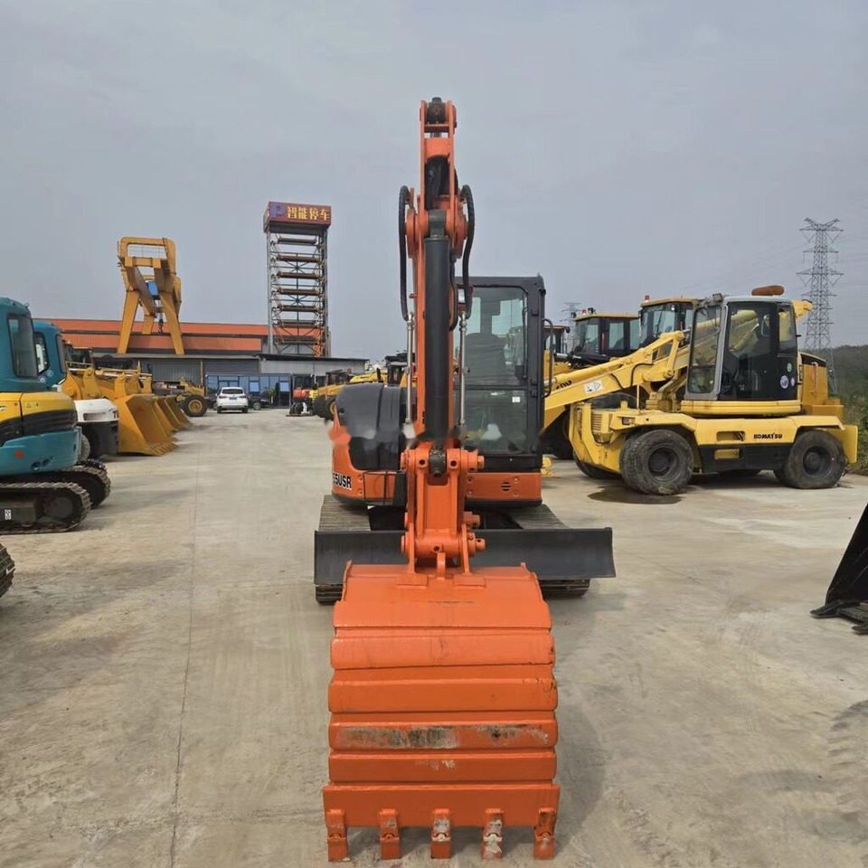 Hitachi ZX55USR - Pelle sur chenille: photos 5 Hitachi ZX55USR - Pelle sur chenille: photos 5