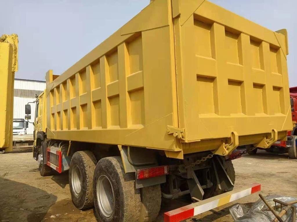 Howo ZZ3257N4347C1 - Camion benne: photos 4 Howo ZZ3257N4347C1 - Camion benne: photos 4