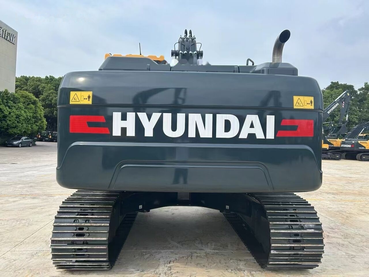Hyundai HX220 - Pelle sur chenille: photos 1 Hyundai HX220 - Pelle sur chenille: photos 1