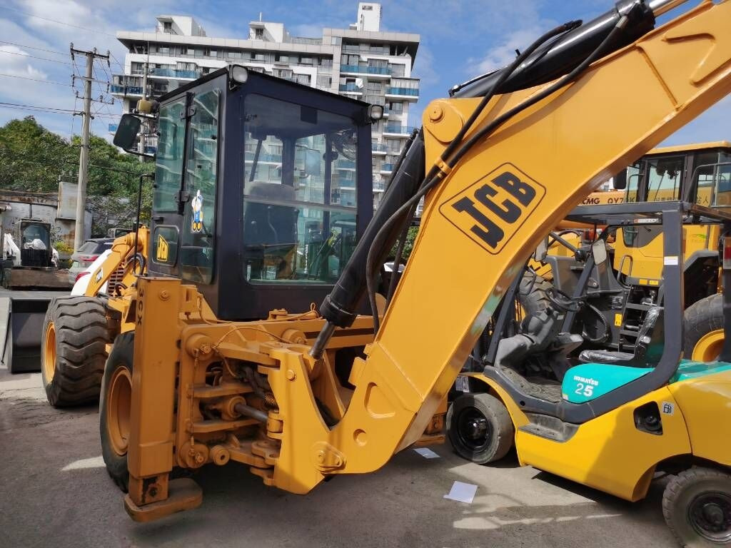 JCB 3 CX - Tractopelle: photos 1 JCB 3 CX - Tractopelle: photos 1