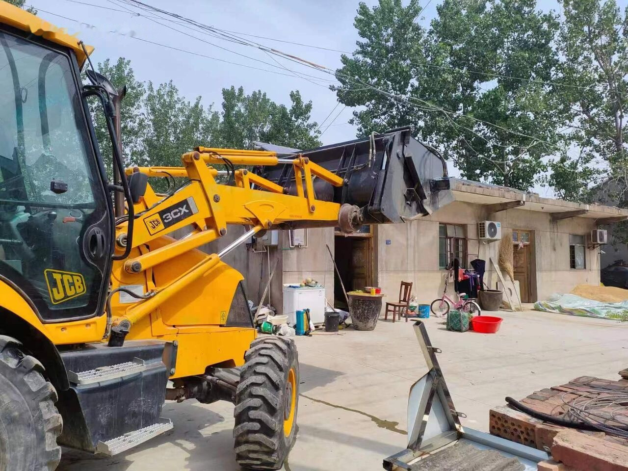 JCB 3CX - Tractopelle: photos 3 JCB 3CX - Tractopelle: photos 3