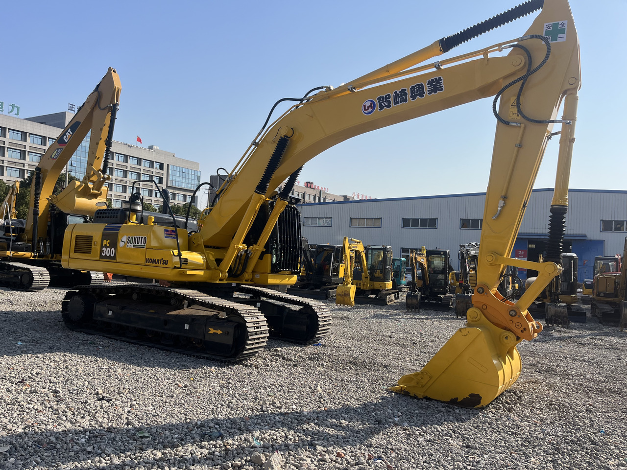 KOMATSU PC300-7 - Pelle sur chenille: photos 4 KOMATSU PC300-7 - Pelle sur chenille: photos 4