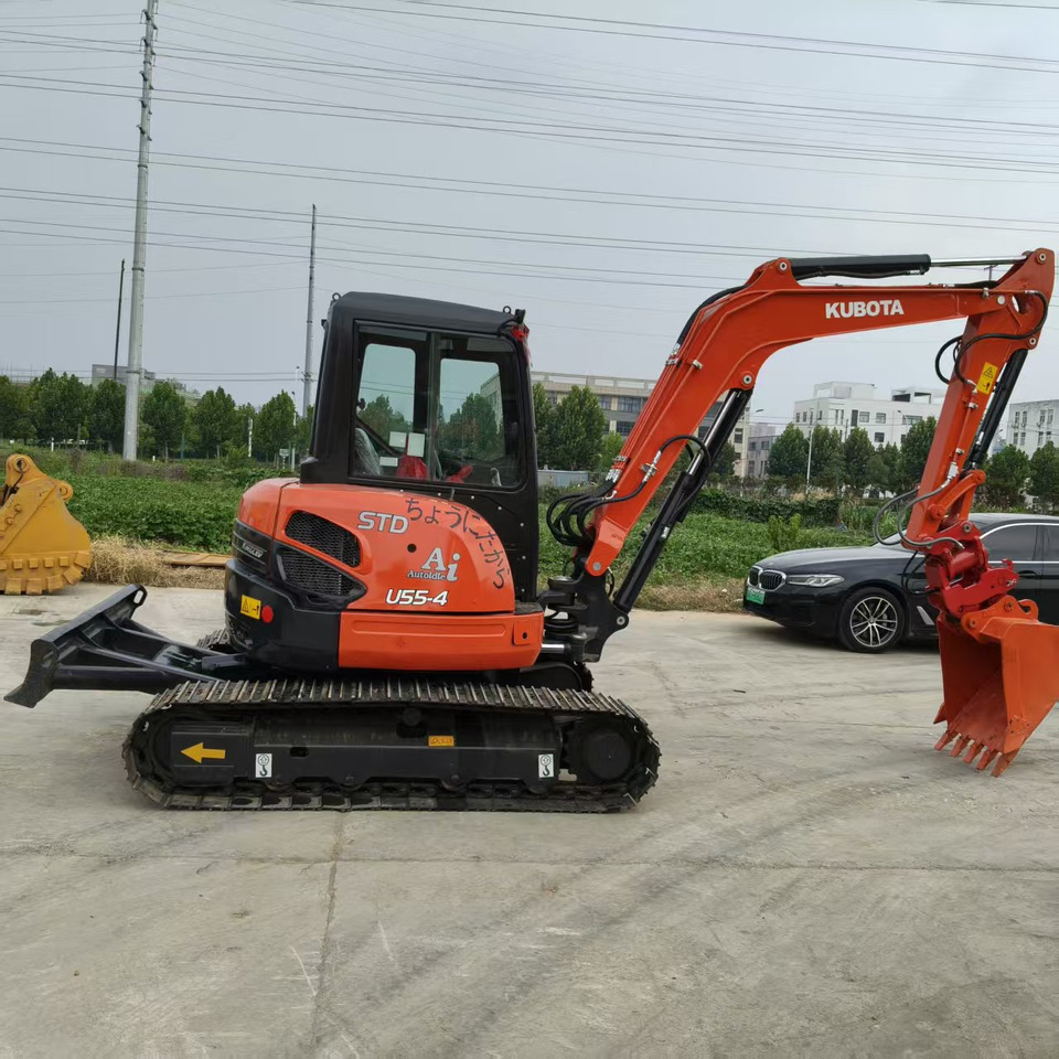 KUBOTA U55-4 - Mini pelle: photos 2 KUBOTA U55-4 - Mini pelle: photos 2
