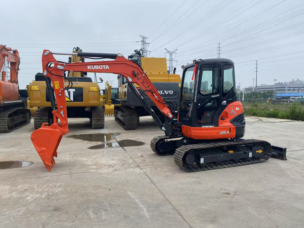 KUBOTA U55-4 - Mini pelle: photos 4 KUBOTA U55-4 - Mini pelle: photos 4