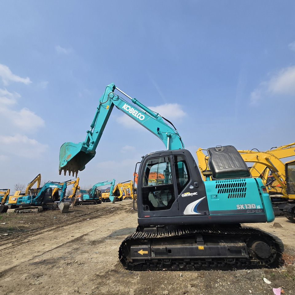 Kobelco SK130-8 - Pelle sur chenille: photos 4 Kobelco SK130-8 - Pelle sur chenille: photos 4