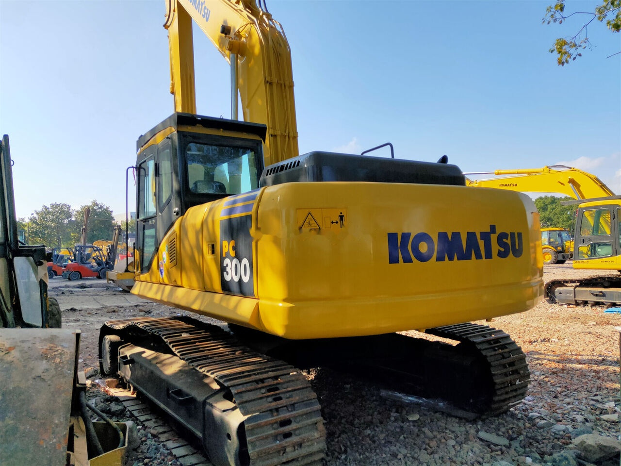 Komatsu PC300-7 - Pelle sur chenille: photos 2 Komatsu PC300-7 - Pelle sur chenille: photos 2