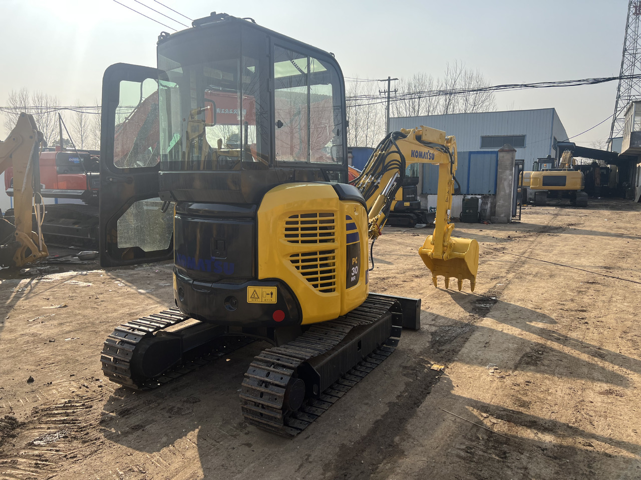Komatsu PC30MR - Mini pelle: photos 3 Komatsu PC30MR - Mini pelle: photos 3