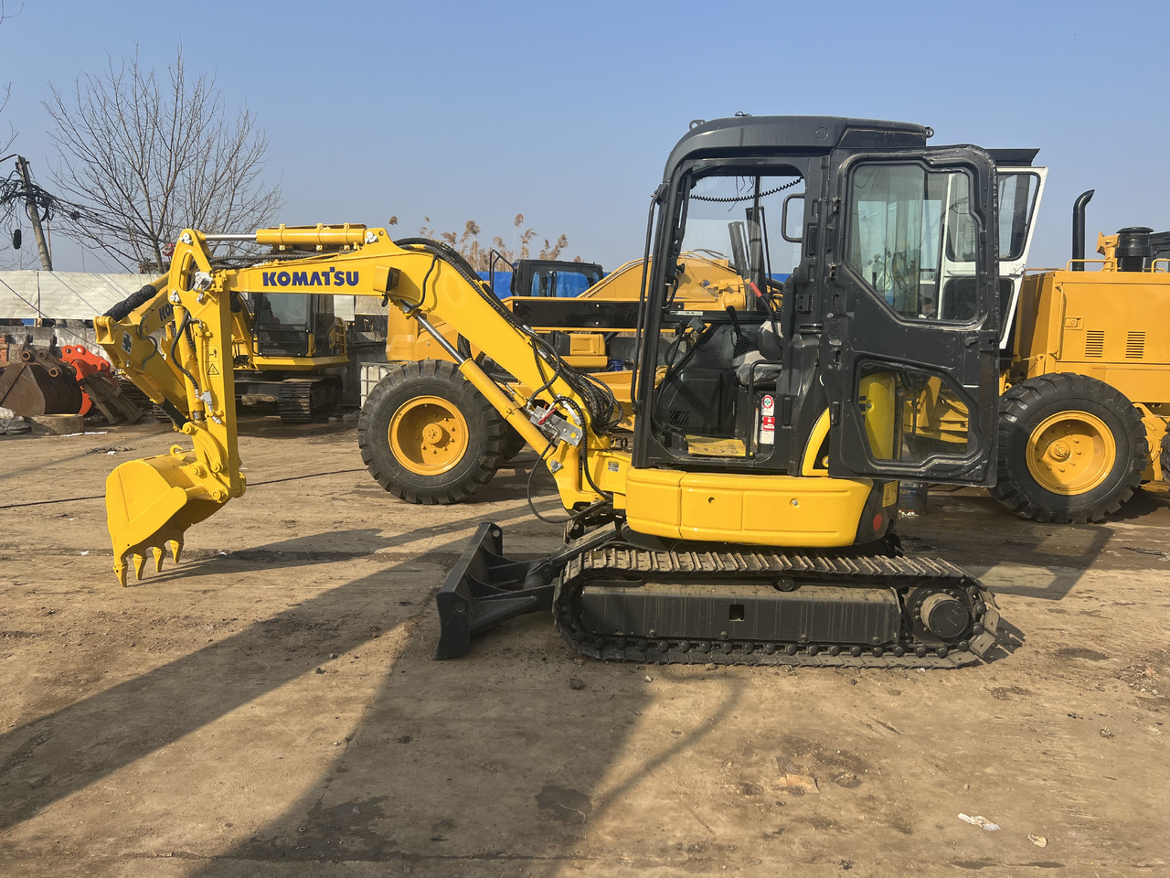 Komatsu PC30MR - Mini pelle: photos 5 Komatsu PC30MR - Mini pelle: photos 5
