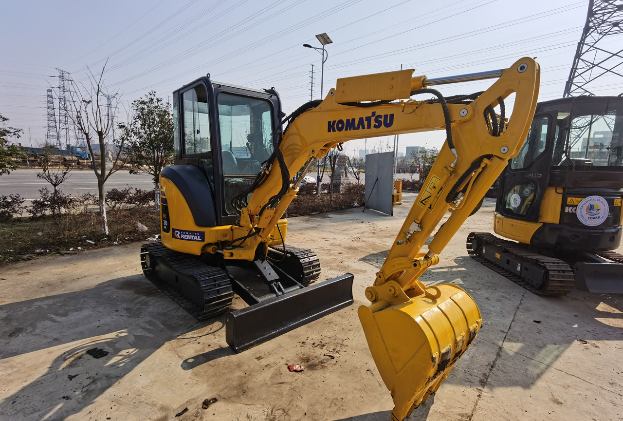 Komatsu PC30MR - Mini pelle: photos 3 Komatsu PC30MR - Mini pelle: photos 3