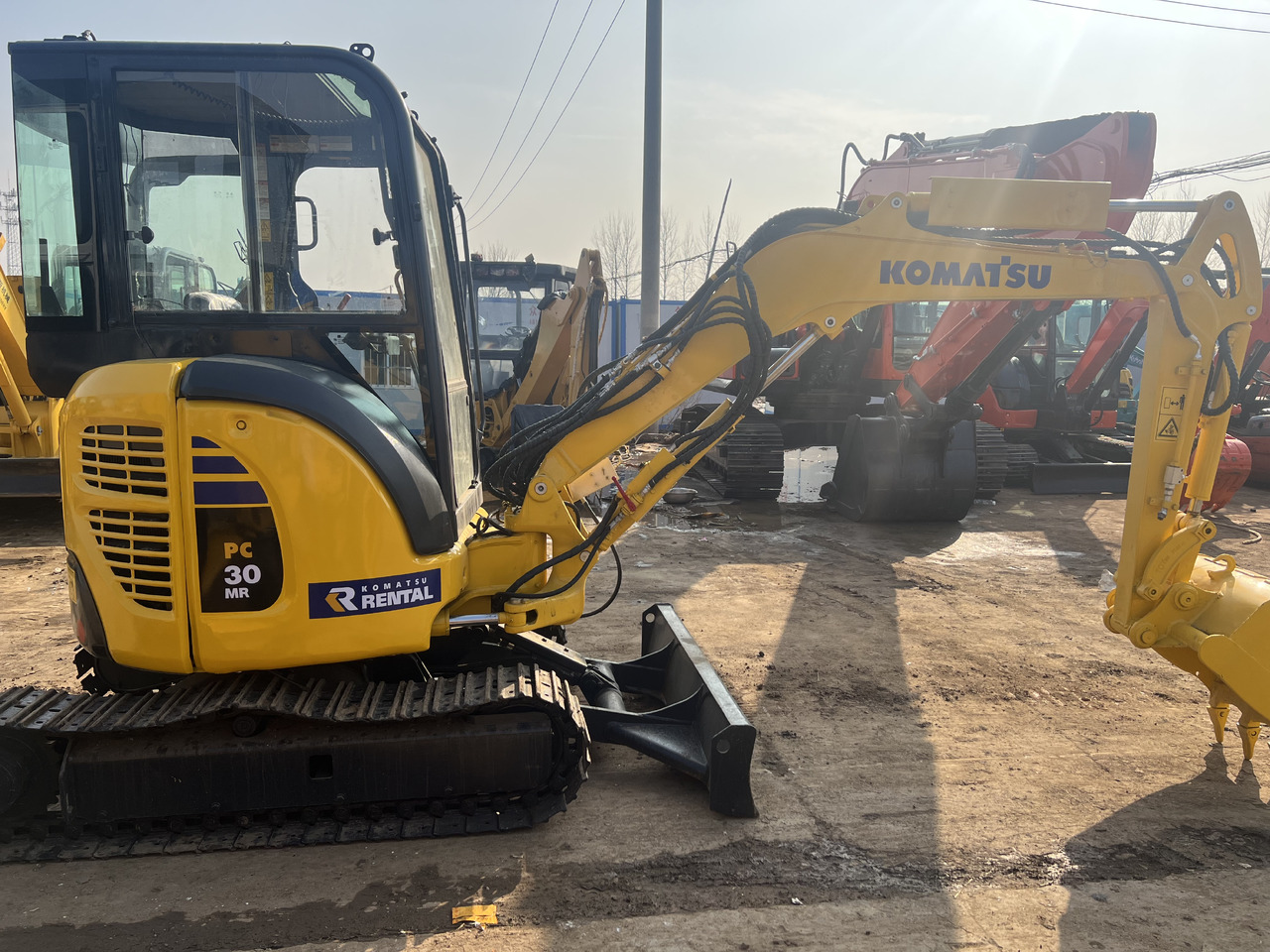 Komatsu PC30MR - Mini pelle: photos 2 Komatsu PC30MR - Mini pelle: photos 2