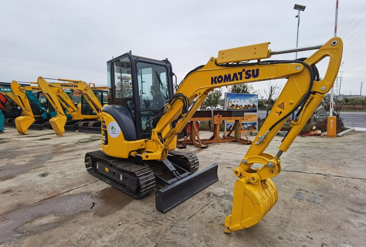 Komatsu PC35 - Mini pelle: photos 3 Komatsu PC35 - Mini pelle: photos 3